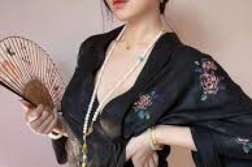 娱乐圈大爆料：热依扎退圈、黄晓明现身产科、李威被判刑、张婉婷割腕