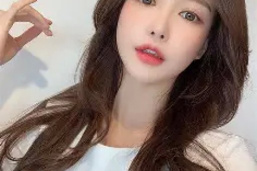 陪吃陪喝只是开胃菜女明星自爆被男人伸裤子背后的事捂不住了