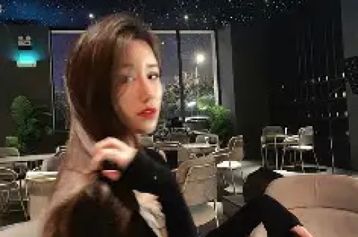玩山姆托举梗妈妈被禁言30天前脚道歉后脚带货