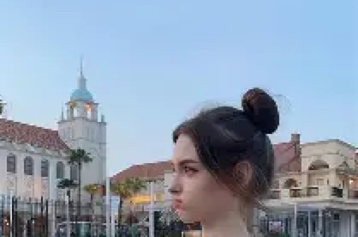 韦唯被骗婚家暴宁静被婆婆嫌弃张曼玉被骗身骗心…嫁老外的女明星都好惨！